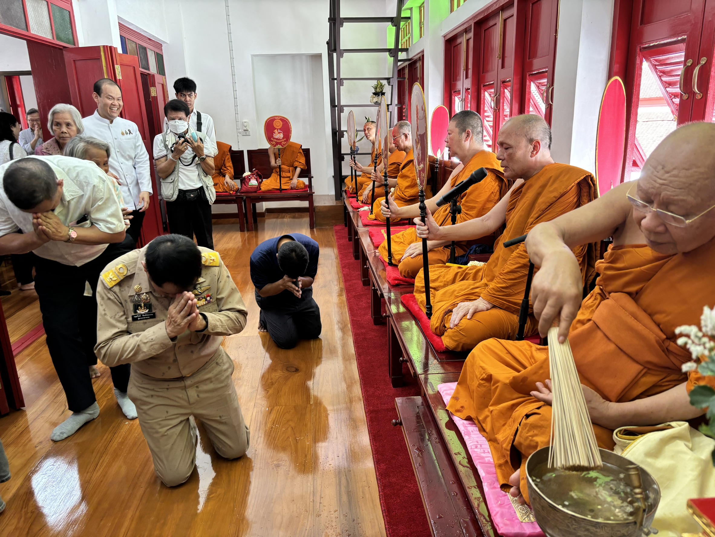 title - ส.ป.ก. ร่วมงานพิธีเจริญพระพุทธมนต์ฉลองกุฏิสงฆ์ คณะ 1 ณ วัดปรินายก วรวิหาร กรุงเทพฯ